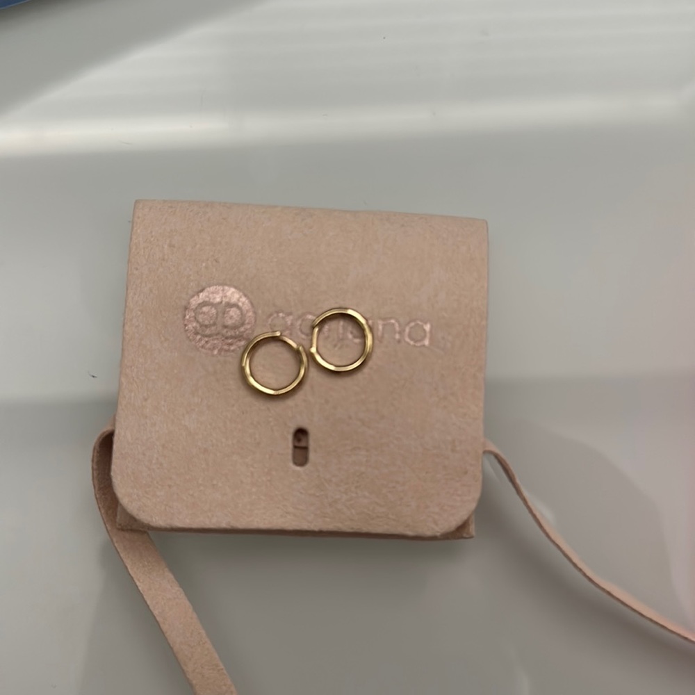 14k Gold Classic 11mm Huggies - Gorjana